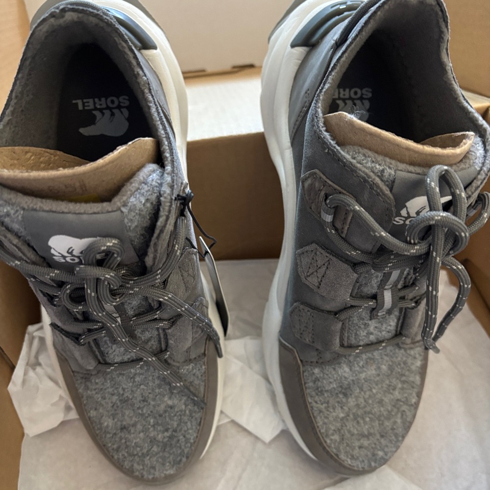 Sorel Caribou RNGD Kinetic Waterproof Sneakers Ankle Boots NEW 6.5 Quarry S Salt - Picture 4 of 6